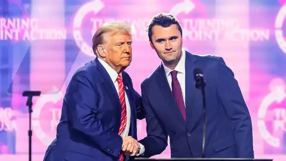 Kirk fue un personaje clave para aumentar la popularidad de Trump en las universidades de USA.