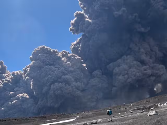 Alpinistas vivieron un conmocionante momento después de la erupción del volcán Etna