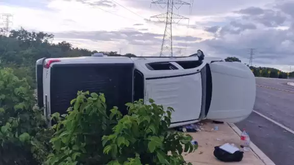 La curva en la avenida Prolongación Chac Mool ha sido escenario de múltiples accidentes debido a la alta velocidad. La curva en la avenida Prolongación Chac Mool ha sido escenario de múltiples accidentes debido a la alta velocidad.