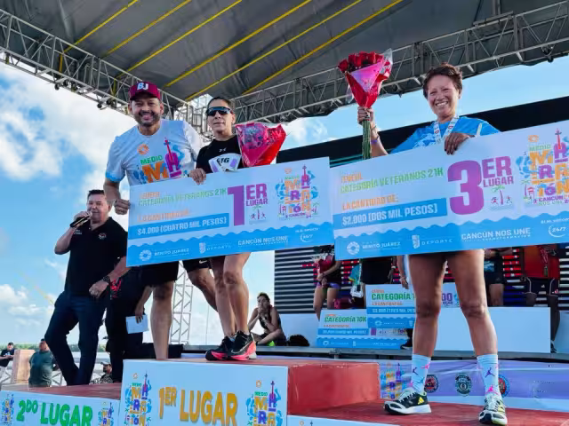 La cancunense Dulce Cen, obtuvo el premio de 4 mil pesos