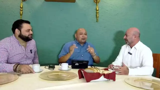 Que son grandes amigos, pero Richaud renunció