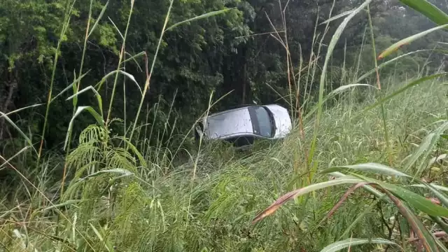 Una pareja resultó ilesa tras un accidente en la carretera federal Escárcega-Villahermosa