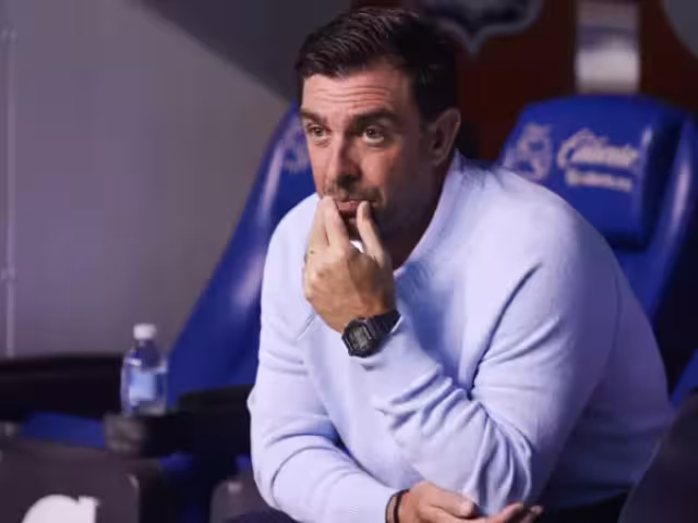 El estratega se hizo a un lado tras una nueva derrota