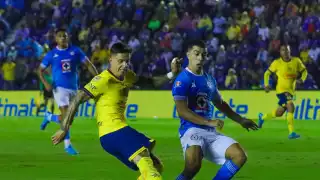 La Máquina arrolla a un América en crisis en el Clásico Joven