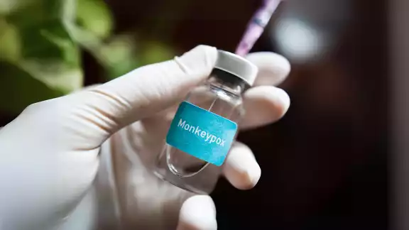 Cofepris ha recibido la solicitud de registro sanitario para la vacuna Jynneos de Bavarian Nordic contra viruela y viruela símica (mpox). Cofepris ha recibido la solicitud de registro sanitario para la vacuna Jynneos de Bavarian Nordic contra viruela y viruela símica (mpox).