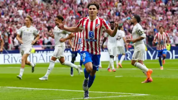 El argentino fue el justiciero del Clásico madrileño