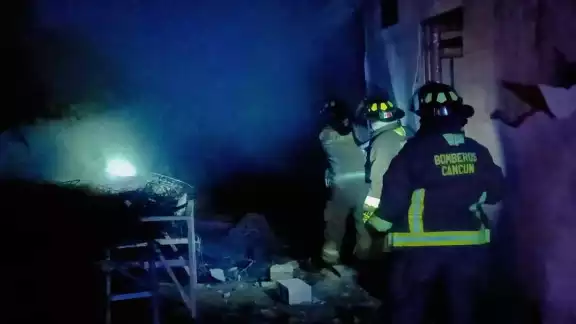 El Milagro de Cancún presencia incendio. El Milagro de Cancún presencia incendio.