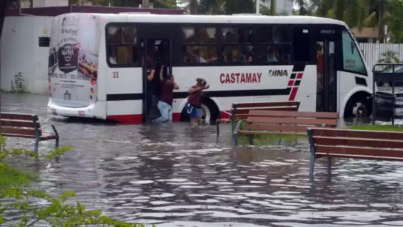 Limpian canales y pozos en Campeche ante inminente temporada de lluvias
