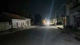 Vecinos de Escárcega denuncian apagones nocturnos desde hace dos meses
