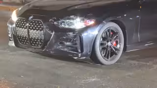 Motociclista choca contra automóvil de alta gama en la colonia Salitral.