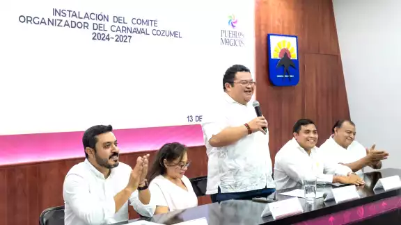 Primer alcalde morenista investigado por desvío de recursos en Cozumel Primer alcalde morenista investigado por desvío de recursos en Cozumel