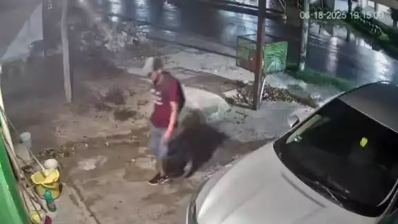 Captan a sujeto robando utensilios de limpieza en dos colonias de Escárcega