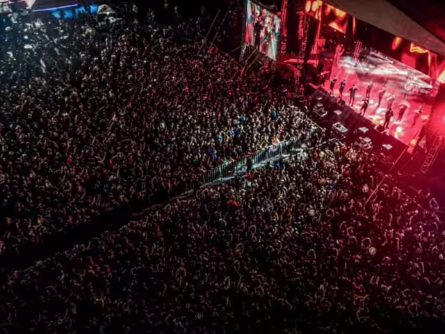 Ciudadanos disfrutan la Expofer 2024 en Chetumal.