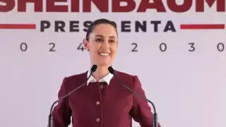 Claudia Sheinbaum destaca bases de transición y defiende reforma judicial en conferencia