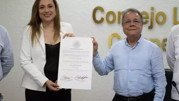 Lucía del Socorro Huerdo Alvarado fue ratificada como jueza laboral en Campeche.