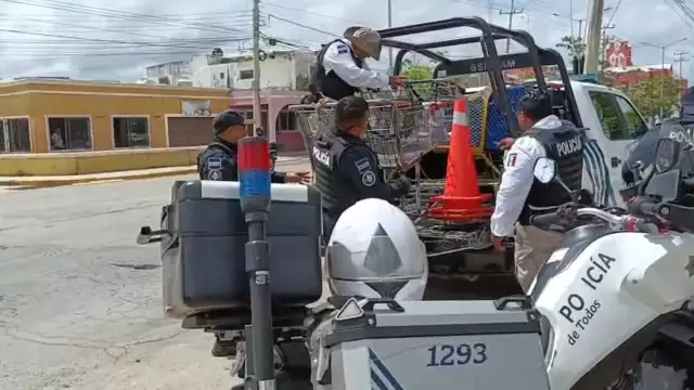 Vecinos y padres de familia denunciaron a indigentes en un predio de la Av. Miguel Alemán, Campeche.