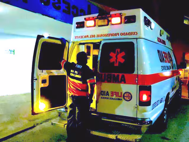 Debido a las heridas, el joven perdió parte de su piel del brazo, donde fue acuchillado