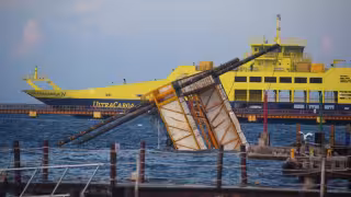 Plataforma se hunde frente a las costas de Cozumel, investigan causas del incidente