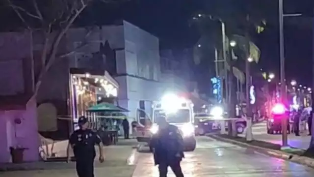 Dos sicarios acribillaron a Héctor “N” en el restaurante “El Coctelito” en Cozumel