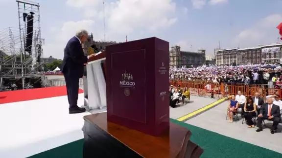 Andrés Manuel López Obrador, al rendir su sexto informe de gobierno en el Zócalo de la CDMX Andrés Manuel López Obrador, al rendir su sexto informe de gobierno en el Zócalo de la CDMX