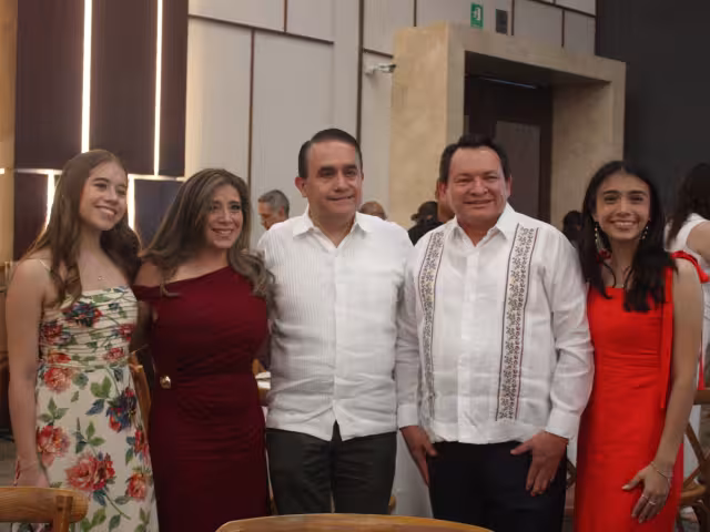 Gobierno de Yucatán invertirá 20 mil millones de pesos para fortalecer el sistema logístico del puerto de Progreso