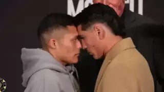 Tensión máxima: Pitbull Cruz y Ángel Fierro protagonizan intenso careo previo a  su pelea