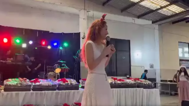 Directora general Alicia Menéndez Figueroa celebró junto a la Familia POR ESTO! posada