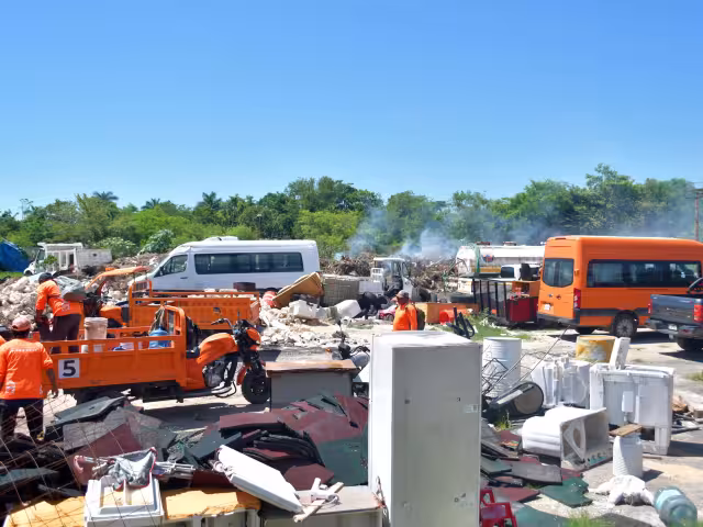 Vecinos de la Fidel Velázquez se quejan del lugar por representar un foco de infección