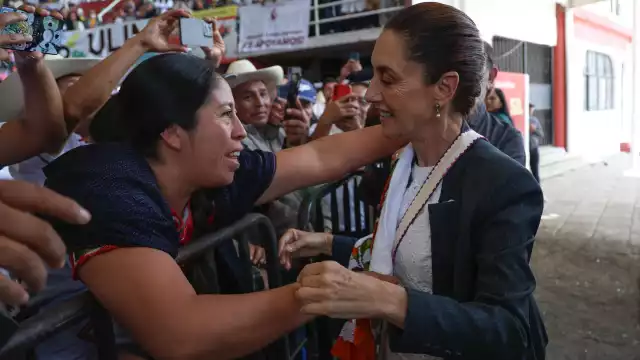 Sheinbaum anuncia obras y apoyos millonarios para Michoacán durante su gira nacional