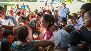 Visita Presidenta Sheinbaum La Ceiba en Puebla para supervisar entrega de apoyos