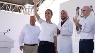 Claudia Sheinbaum inaugura sala de hemodinamia en La Paz y anuncia inversión de 300 mdp en salud para Baja California Sur