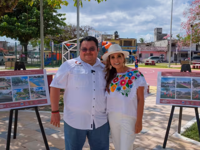 La gobernadora estuvo acompañada por el presidente municipal de Cozumel.