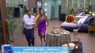 Mario Bezares  recibe la visita sorpresa de su esposa Brenda: VIDEO