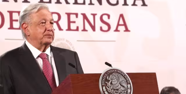 Andrés Manuel López Obrador y Luisa Alcalde participaron en la reunión