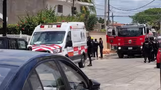 El agente permanece bajo observación con asistencia de oxígeno para estabilizar su función respiratoria