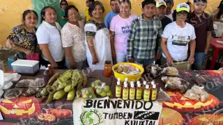 Sembrando Vida impulsa el Tianguis Campesino en Hopelchén por Día de Muertos