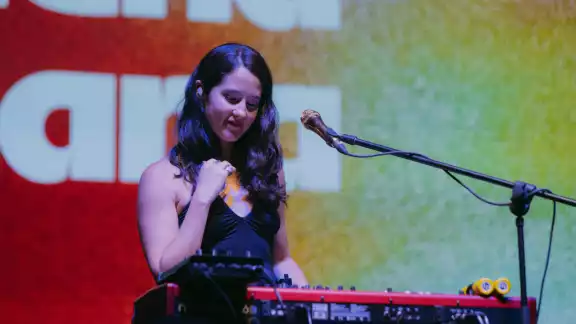 Así fue la llegada de Ximena Sariñana a Mérida