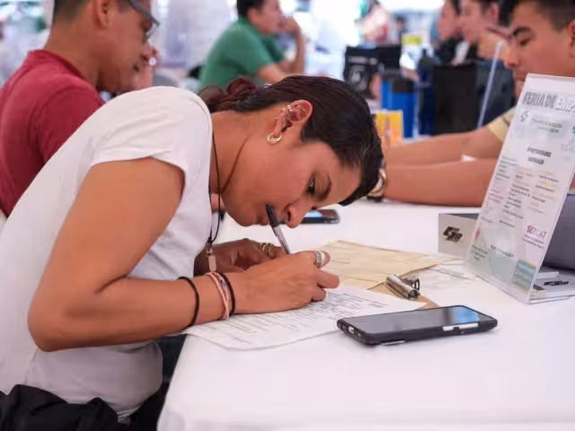 El pre registro podrá realizarse en línea completando la información personal