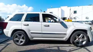 SSCM asegura dos vehículos por reporte de robo en  Playa del Carmen