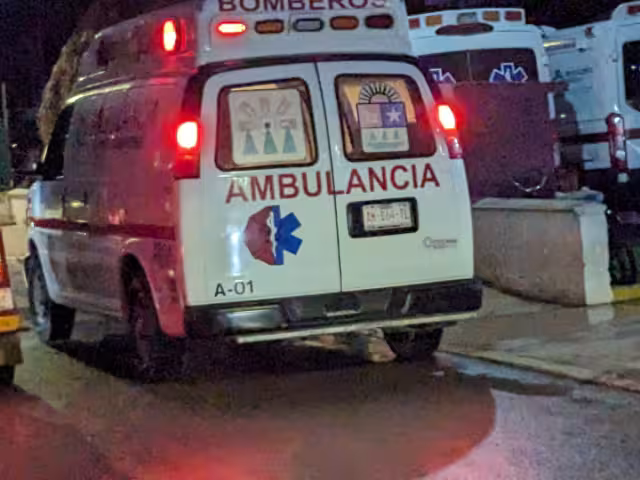 Los pobladores intentaron agredir al motociclista, por lo que solicitó la presencia de autoridades