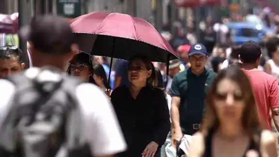 El Servicio Meteorológico Nacional pronostica temperaturas superiores a lo 40°C como consecuencia de la tercera ola de calor en México El Servicio Meteorológico Nacional pronostica temperaturas superiores a lo 40°C como consecuencia de la tercera ola de calor en México
