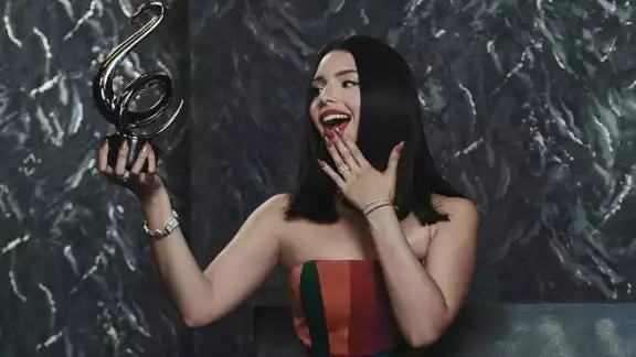 Ángela Aguilar es reconocida como Mujer del Año 2024 por Glamour.