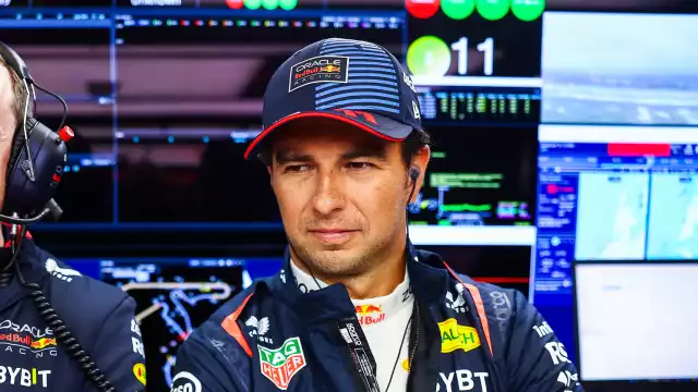 Checo ha tenido una mañana lejos de los primeros lugares