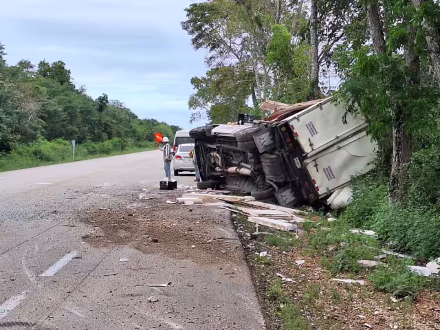 Unicamente se registraron daños materiales y lesiones leves en los accidentados