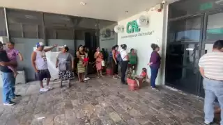 Protestan pobladores de Nohakal en la CFE Campeche; exigen mejor servicio eléctrico 