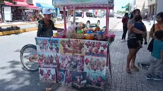 Reportan irregularidades en permisos de comerciantes en Playa del Carmen