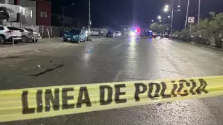 Madrugada violenta en Cancún:  Reportan ataque armado en la avenida Lakín; hay un herido