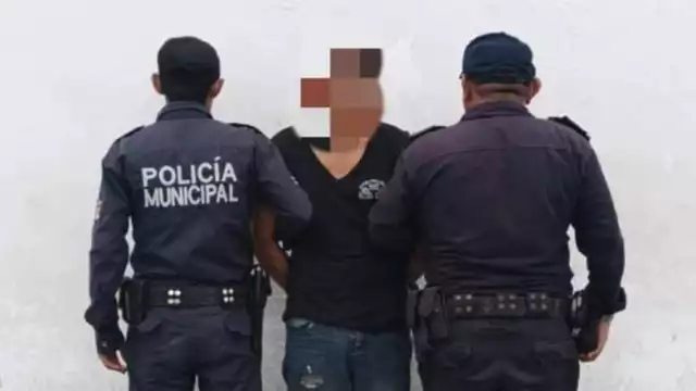 Elementos policiacos detuvieron a un hombre que cargaba con droga en Progreso