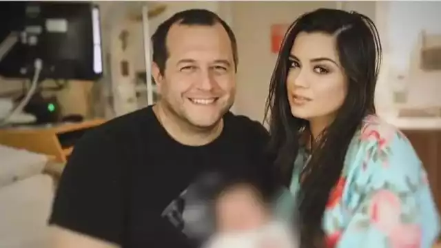 Nuera de AMLO anuncia que será madre por cuarta ocasión