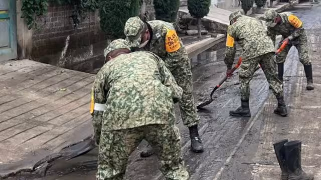 Autoridades de los tres órdenes de Gobierno trabajan para apoyar a familias afectadas por las inundaciones en Chalco, Estado de México